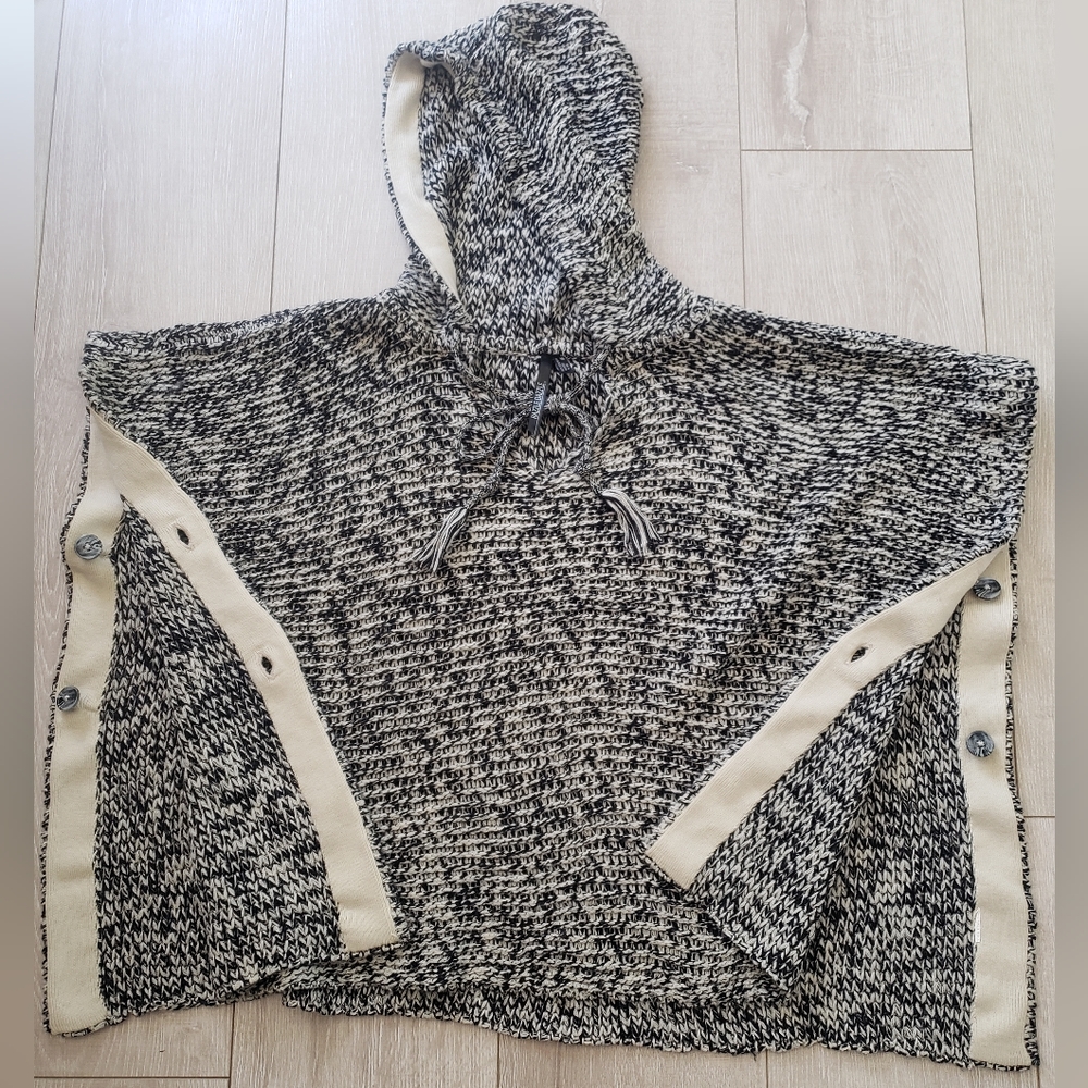 Sweater/poncho  Razzle Dazzle